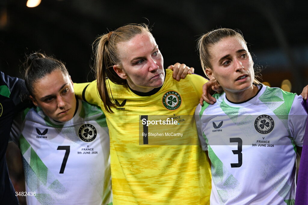 9 June 2026; Jess Ziu, Courtney Brosnan and Chloe Mustaki of Republic of Ireland in the team huddle after the 2027 FIFA Women’s World Cup Qualifier match between France and Republic of Ireland at Stade des Alpes in Grenoble, France. Photo by Stephen McCarthy/Sportsfile