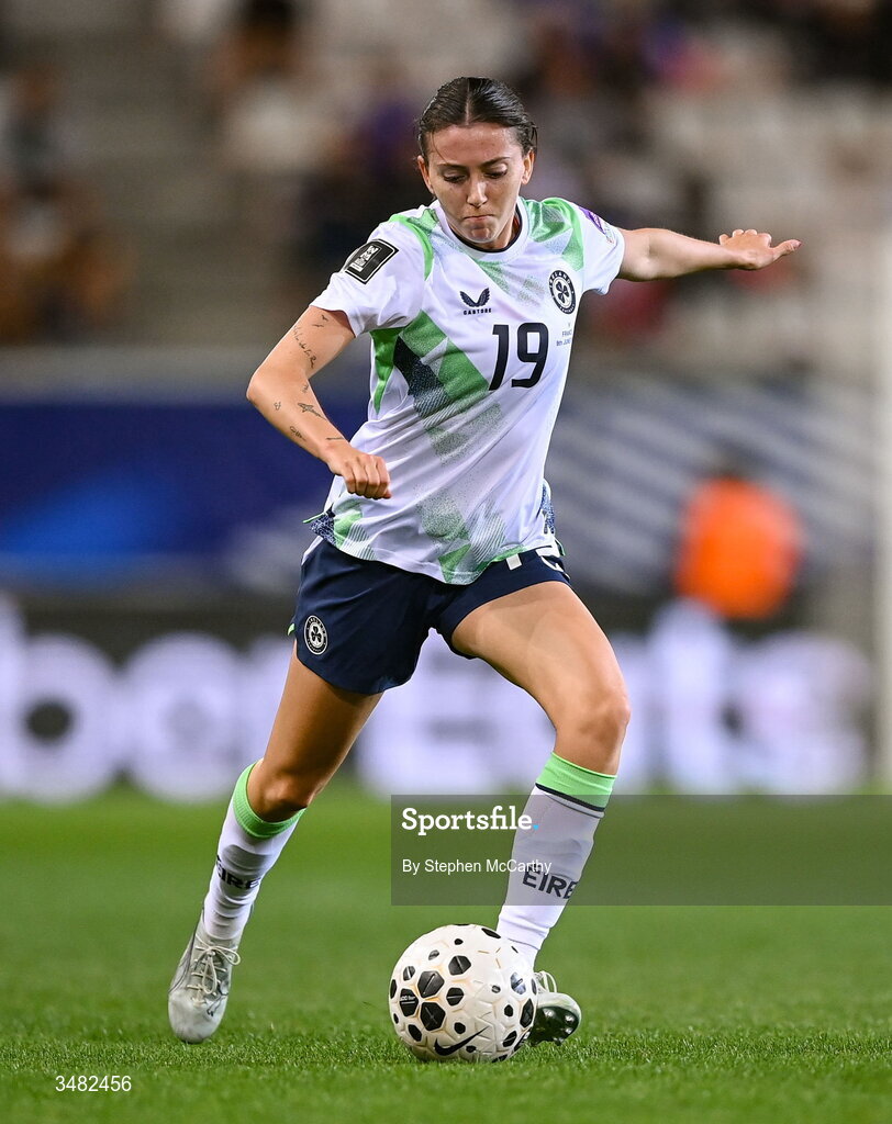 9 June 2026; Abbie Larkin of Republic of Ireland during the 2027 FIFA Women’s World Cup Qualifier match between France and Republic of Ireland at Stade des Alpes in Grenoble, France. Photo by Stephen McCarthy/Sportsfile