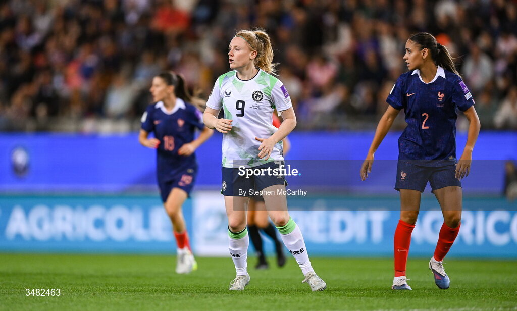 9 June 2026; Amber Barrett during the 2027 FIFA Women’s World Cup Qualifier match between France and Republic of Ireland at Stade des Alpes in Grenoble, France. Photo by Stephen McCarthy/Sportsfile
