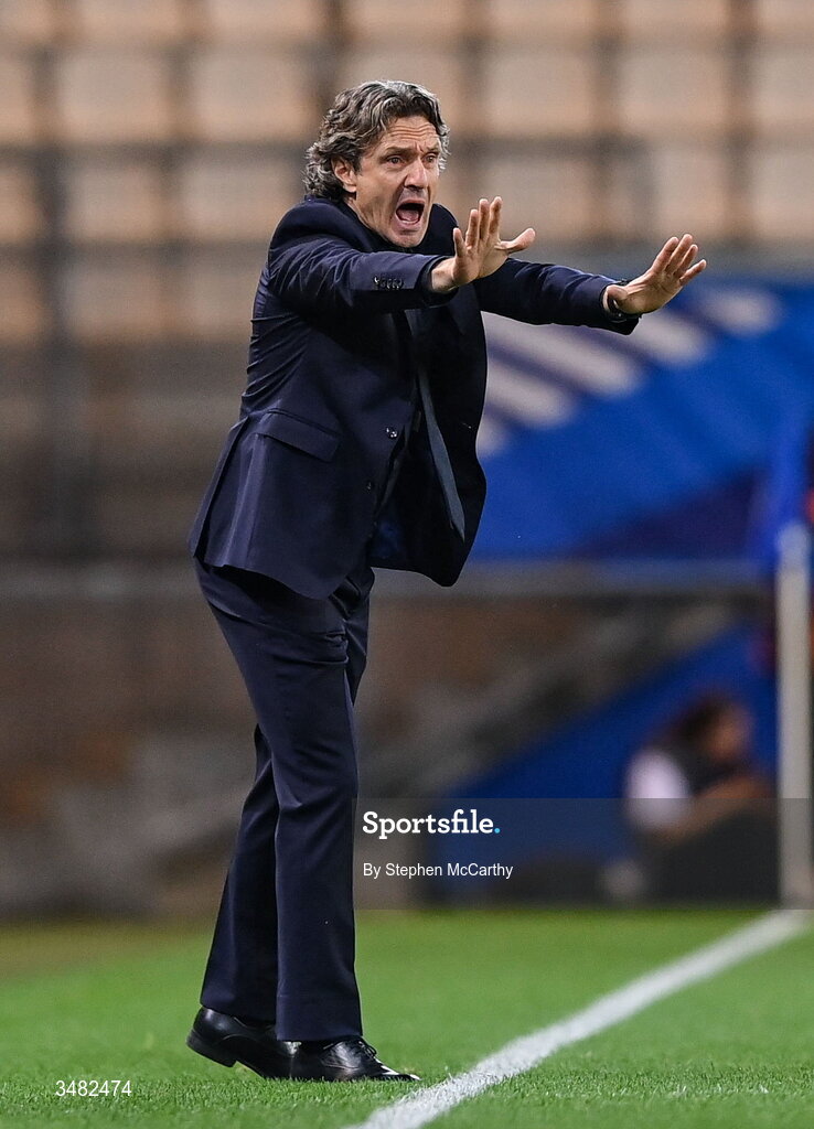 9 June 2026; France head coach Laurent Bonadei during the 2027 FIFA Women’s World Cup Qualifier match between France and Republic of Ireland at Stade des Alpes in Grenoble, France. Photo by Stephen McCarthy/Sportsfile