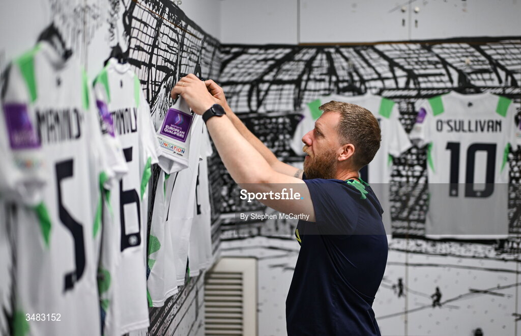 9 June 2026; Republic of Ireland equipment officer Barry Sanfey in their dressing room before the 2027 FIFA Women’s World Cup Qualifier match between France and Republic of Ireland at Stade des Alpes in Grenoble, France. Photo by Stephen McCarthy/Sportsfile