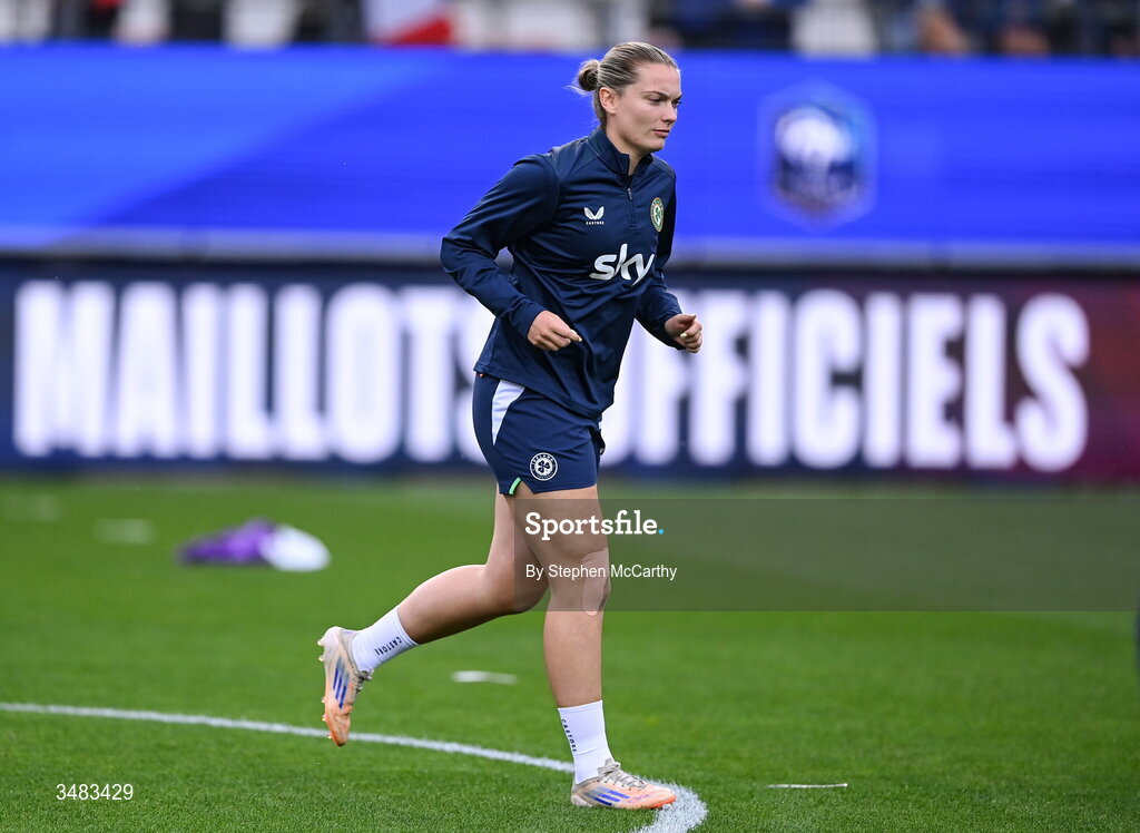 9 June 2026; Saoirse Noonan of Republic of Ireland before the 2027 FIFA Women’s World Cup Qualifier match between France and Republic of Ireland at Stade des Alpes in Grenoble, France. Photo by Stephen McCarthy/Sportsfile