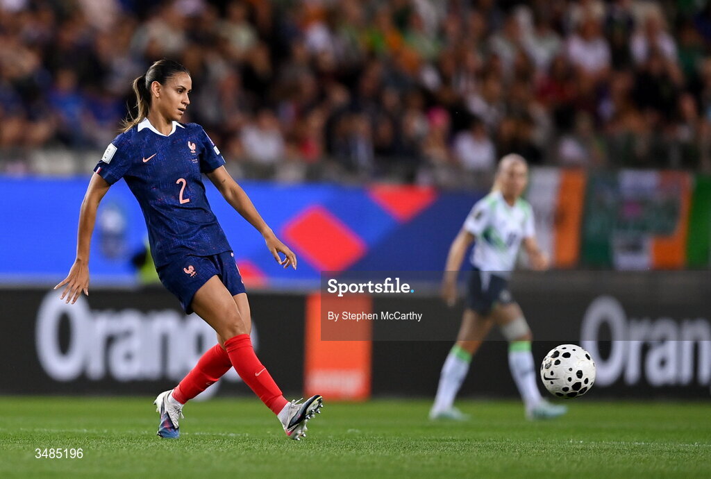 9 June 2026; Maelle Lakrar of France during the 2027 FIFA Women’s World Cup Qualifier match between France and Republic of Ireland at Stade des Alpes in Grenoble, France. Photo by Stephen McCarthy/Sportsfile