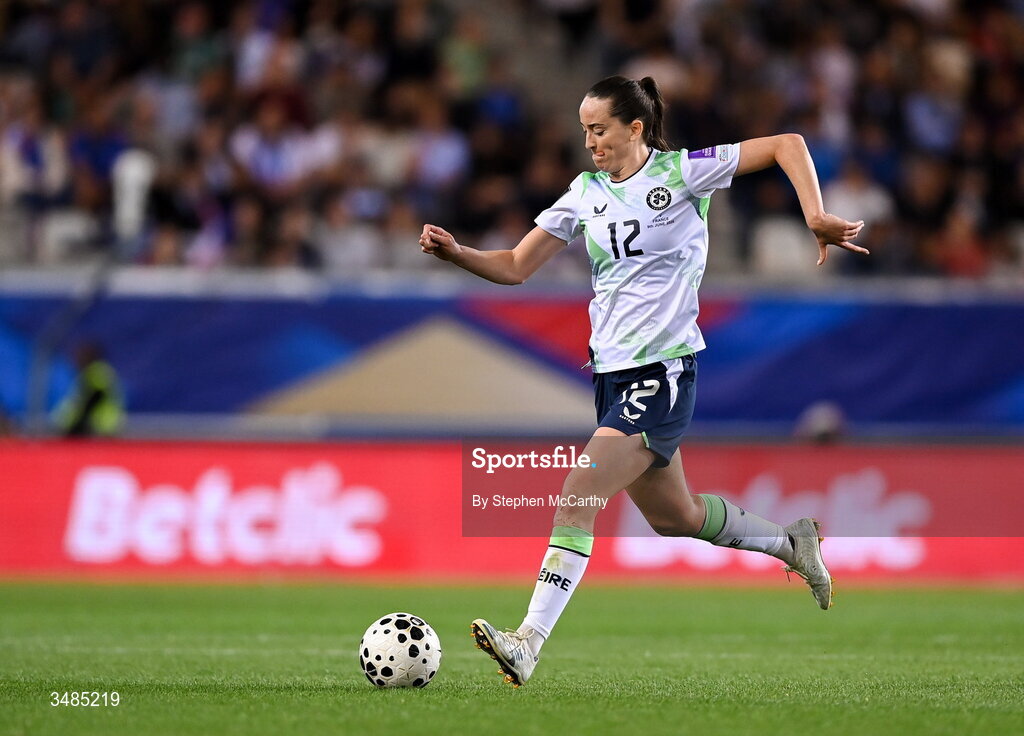 9 June 2026; Anna Patten of Republic of Ireland during the 2027 FIFA Women’s World Cup Qualifier match between France and Republic of Ireland at Stade des Alpes in Grenoble, France. Photo by Stephen McCarthy/Sportsfile