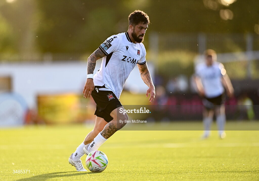 29 May 2026; Declan McDaid of Dundalk during the SSE Airtricity Men’s Premier Division match between Dundalk and Derry City at Oriel Park in Dundalk, Louth. Photo by Ben McShane/Sportsfile