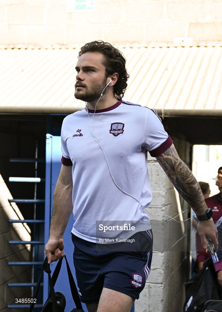 12 June 2026; Nicolas Chateau of Galway United arrives before the SSE Airtricity Men’s Premier Division match between Galway United and Dundalk at Turner's Cross Stadium in Cork. Photo by Mark Kavanagh/Sportsfile