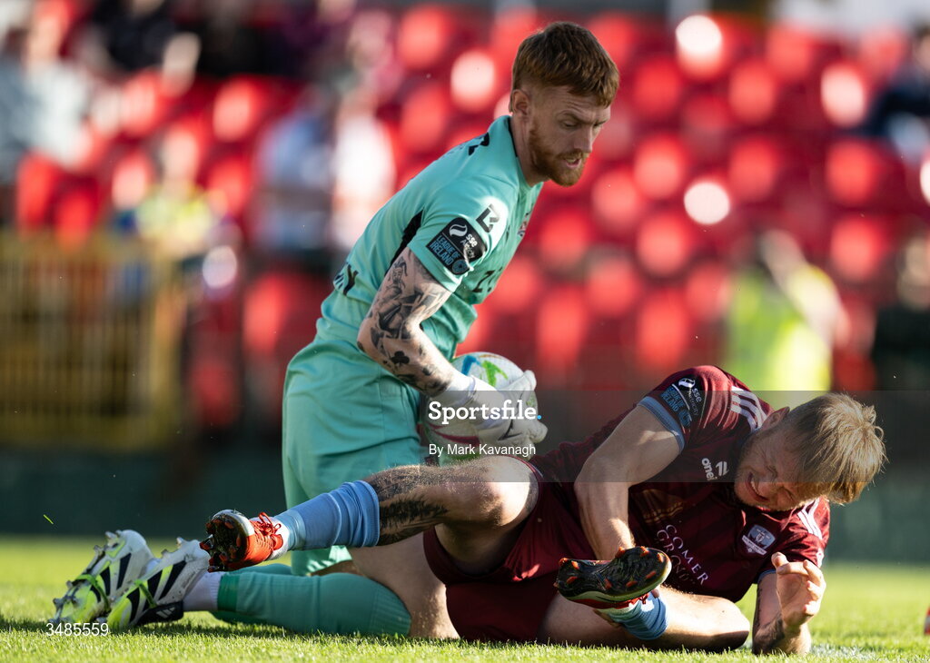 12 June 2026; Dundalk goalkeeper Enda Minogue in action against Stephen Walsh of Galway during the SSE Airtricity Men's Premier Division match between Galway United and Dundalk at Turner's Cross Stadium in Cork. Photo by Mark Kavanagh/Sportsfile
