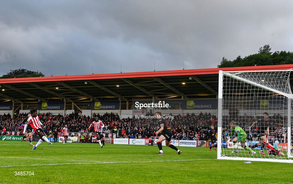 12 June 2026; Kevin dos Santos of Derry City scores his side's fourth goal, past Bohemians goalkeeper Paul Walters, during the SSE Airtricity Men’s Premier Division match between Derry City and Bohemians at Find Insurance Celtic Park in Derry. Photo by Stephen McCarthy/Sportsfile