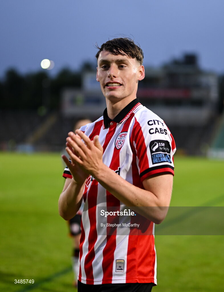 12 June 2026; Conor Barr of Derry City acknowledges his side's supporters after the SSE Airtricity Men’s Premier Division match between Derry City and Bohemians at Find Insurance Celtic Park in Derry. Photo by Stephen McCarthy/Sportsfile
