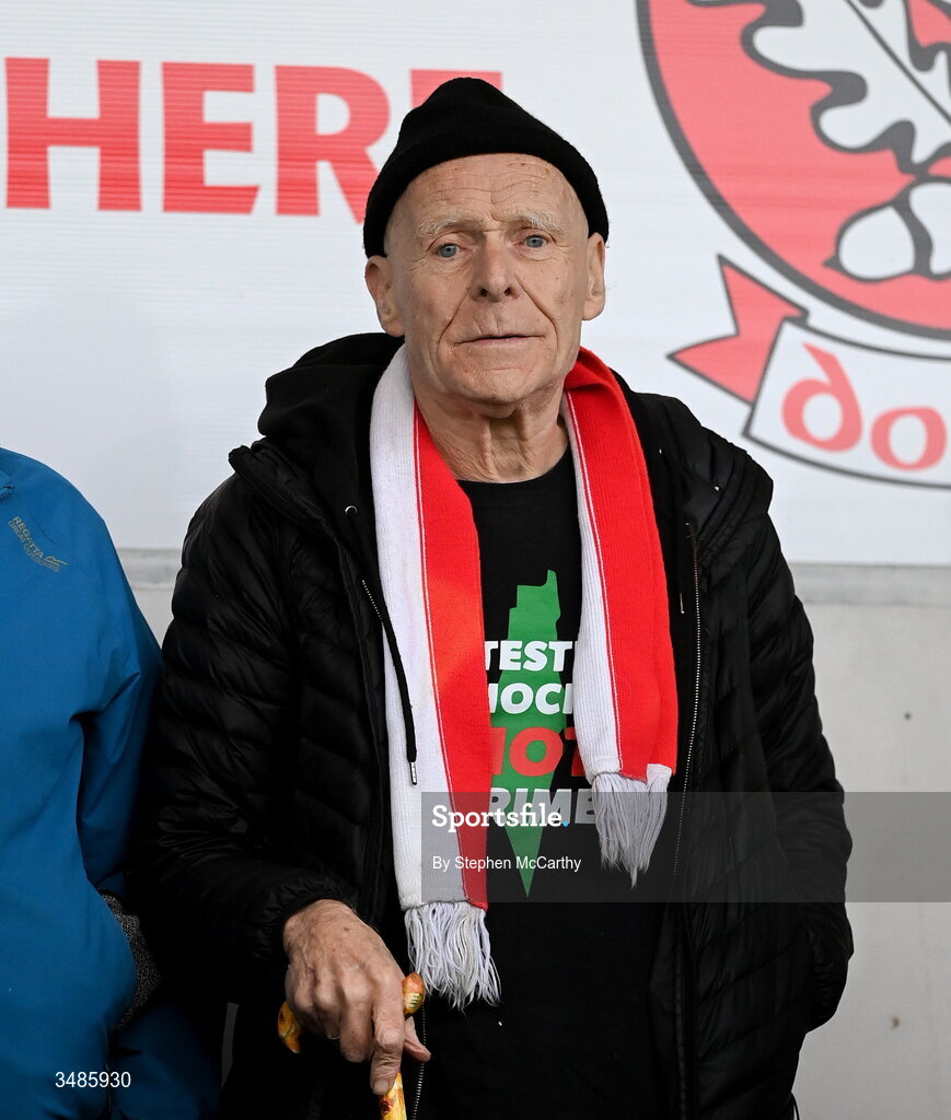 12 June 2026; Derry City supporter and Irish political activist, former politician and journalist Eamonn McCann during the SSE Airtricity Men’s Premier Division match between Derry City and Bohemians at Find Insurance Celtic Park in Derry. Photo by Stephen McCarthy/Sportsfile