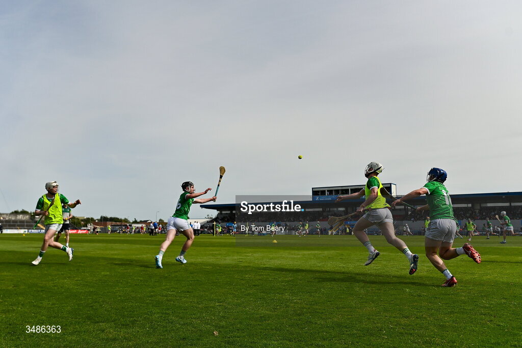 13 June 2026; Limerick players warm up before the Electric Ireland All-Ireland Minor Hurling Championship semi-final match between Galway and Limerick at Zimmer Biomet Páirc Chíosóg in Ennis, Clare. Photo by Tom Beary/Sportsfile
