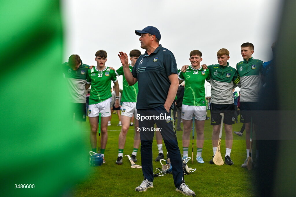 13 June 2026; Limerick manager Diarmuid Mullins speaks to his players after the Electric Ireland All-Ireland Minor Hurling Championship semi-final match between Galway and Limerick at Zimmer Biomet Páirc Chíosóg in Ennis, Clare. Photo by Tom Beary/Sportsfile