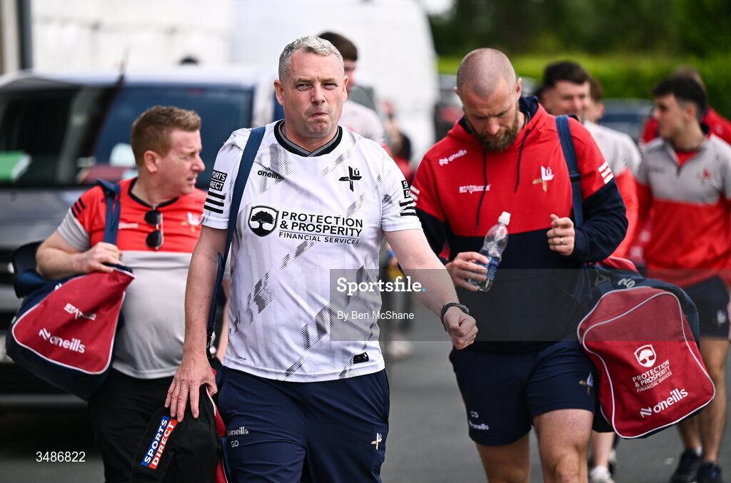 14 June 2026; Louth manager Gavin Devlin arrives before the GAA Football All-Ireland Senior Championship Round 2A match between Louth and Armagh at Páirc Grattan in Inniskeen, Monaghan. Photo by Ben McShane/Sportsfile