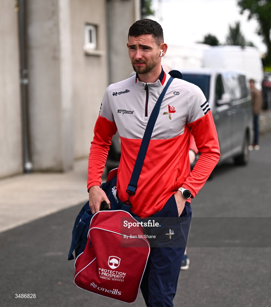 14 June 2026; Ciaran Downey of Louth arrives before the GAA Football All-Ireland Senior Championship Round 2A match between Louth and Armagh at Páirc Grattan in Inniskeen, Monaghan. Photo by Ben McShane/Sportsfile