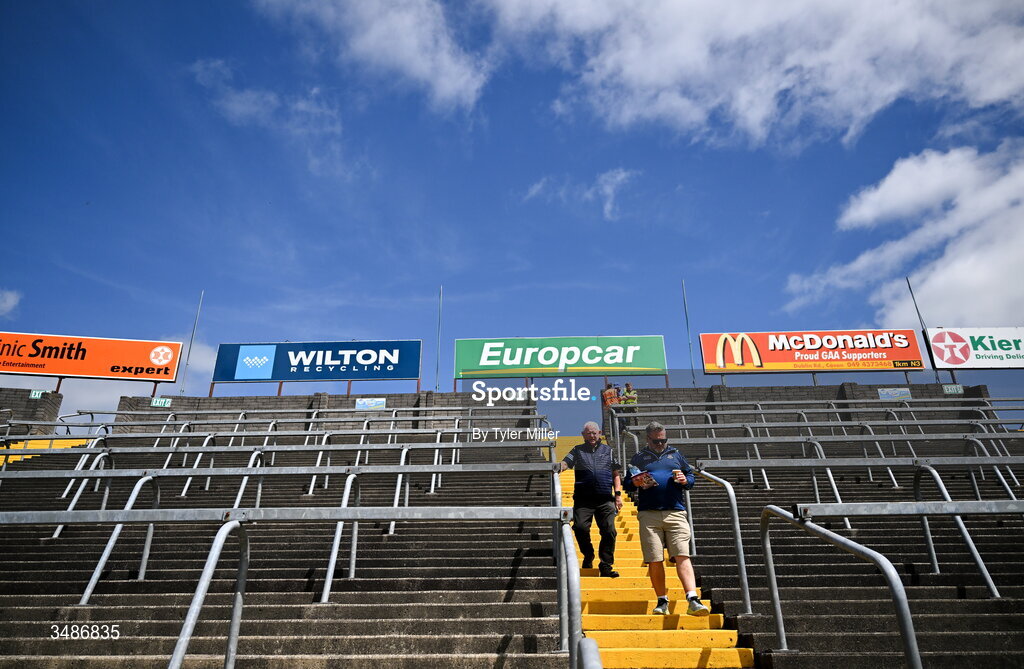 14 June 2026; Dublin supporters arrive before the GAA Football All-Ireland Senior Championship Round 2B match between Cavan and Dublin at Kingspan Breffni in Cavan. Photo by Tyler Miller/Sportsfile