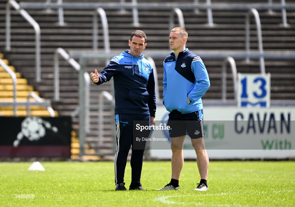 14 June 2026; Dublin manager Ger Brennan speaks with Con O'Callaghan ahead of the GAA Football All-Ireland Senior Championship Round 2B match between Cavan and Dublin at Kingspan Breffni in Cavan. Photo by Daire Brennan/Sportsfile