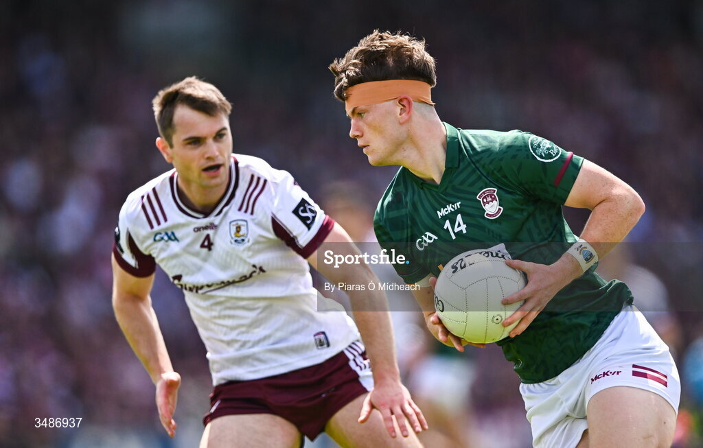 14 June 2026; Senan Baker of Westmeath in action against Liam Silke of Galway during the GAA Football All-Ireland Senior Championship Round 2A match between Galway and Westmeath at Pearse Stadium in Salthill, Galway. Photo by Piaras Ó Mídheach/Sportsfile