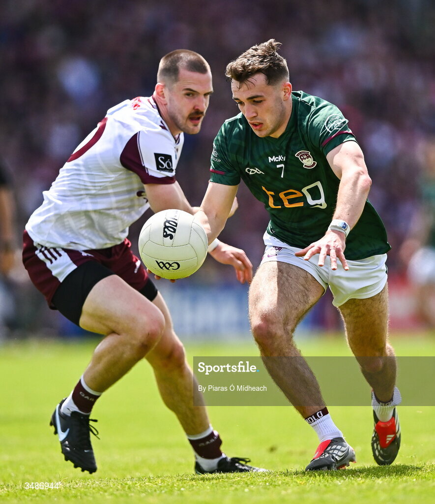 14 June 2026; Matthew Whittaker of Westmeath in action against Cein Darcy of Galway during the GAA Football All-Ireland Senior Championship Round 2A match between Galway and Westmeath at Pearse Stadium in Salthill, Galway. Photo by Piaras Ó Mídheach/Sportsfile