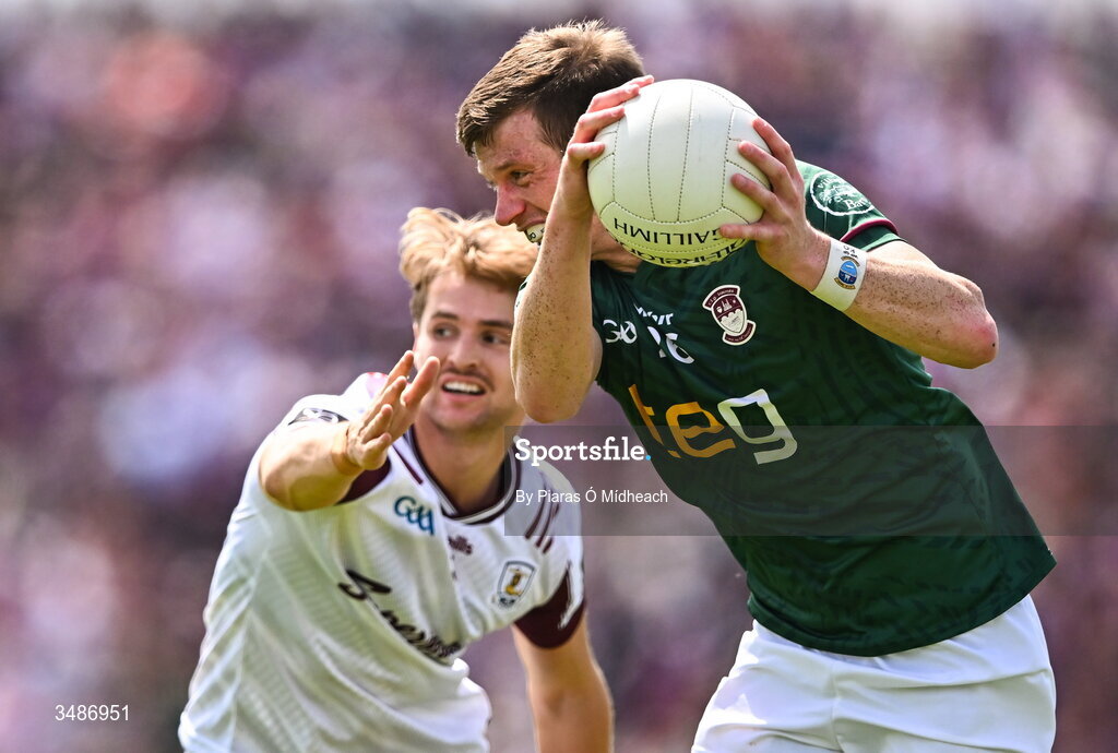 14 June 2026; John Heslin of Westmeath in action against Cian Hernon of Galway during the GAA Football All-Ireland Senior Championship Round 2A match between Galway and Westmeath at Pearse Stadium in Salthill, Galway. Photo by Piaras Ó Mídheach/Sportsfile