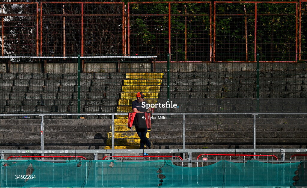 22 June 2026; A Bohemians supporter before the SSE Airtricity Men’s Premier Division match between Shelbourne and Bohemians at Tolka Park in Dublin. Photo by Tyler Miller/Sportsfile