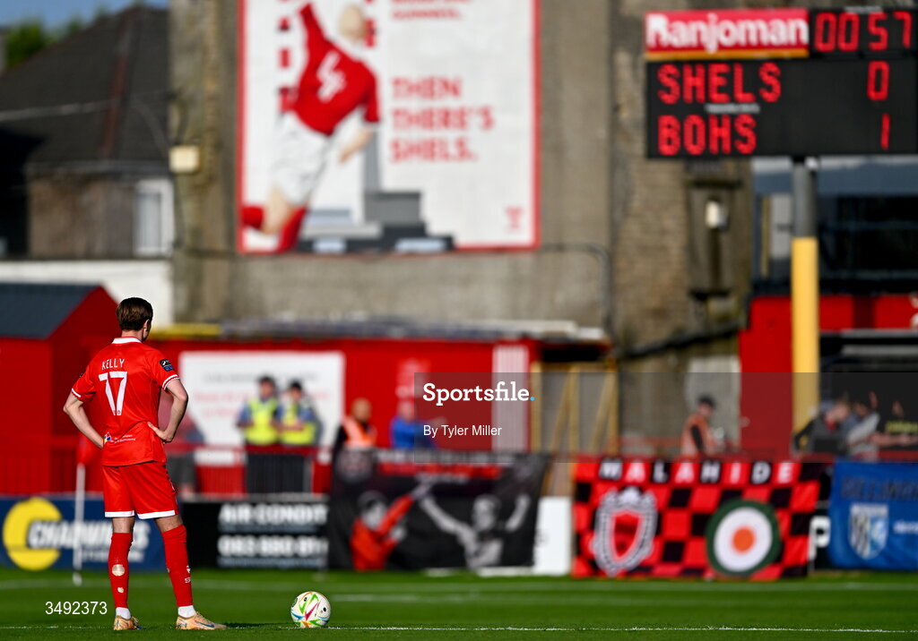 22 June 2026; Daniel Kelly of Shelbourne reacts after his side conceded a first goal during the SSE Airtricity Men’s Premier Division match between Shelbourne and Bohemians at Tolka Park in Dublin. Photo by Tyler Miller/Sportsfile