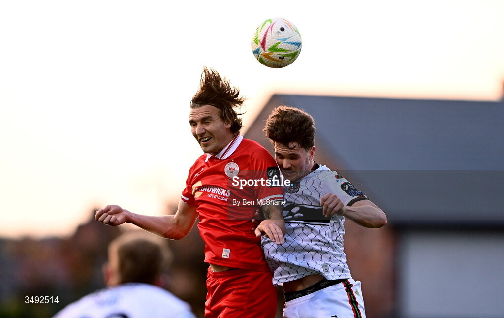 22 June 2026; Sean Boyd of Shelbourne in action against Patrick Hickey of Bohemians during the SSE Airtricity Men’s Premier Division match between Shelbourne and Bohemians at Tolka Park in Dublin. Photo by Ben McShane/Sportsfile