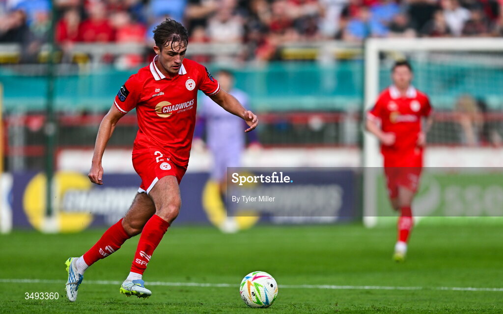 22 June 2026; Evan Caffrey of Shelbourne during the SSE Airtricity Men’s Premier Division match between Shelbourne and Bohemians at Tolka Park in Dublin. Photo by Tyler Miller/Sportsfile