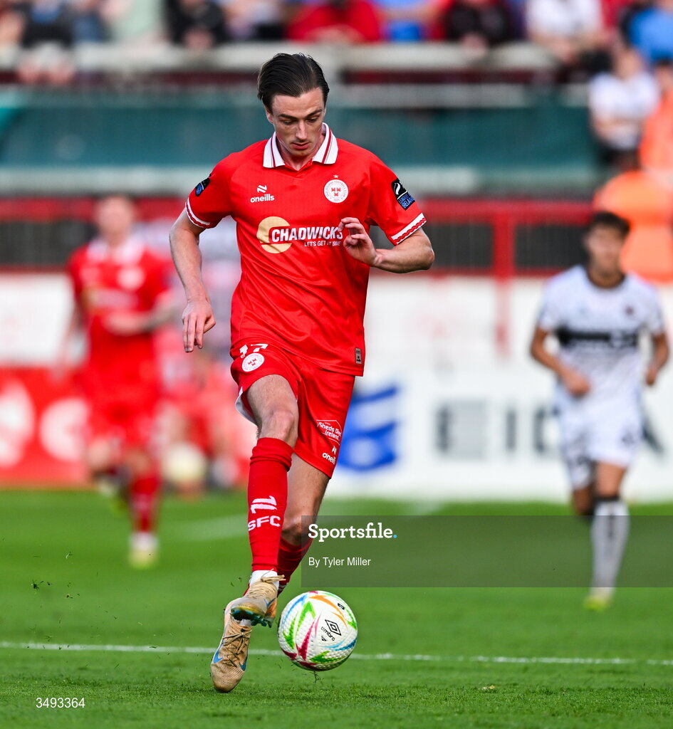 22 June 2026; Daniel Kelly of Shelbourne during the SSE Airtricity Men’s Premier Division match between Shelbourne and Bohemians at Tolka Park in Dublin. Photo by Tyler Miller/Sportsfile
