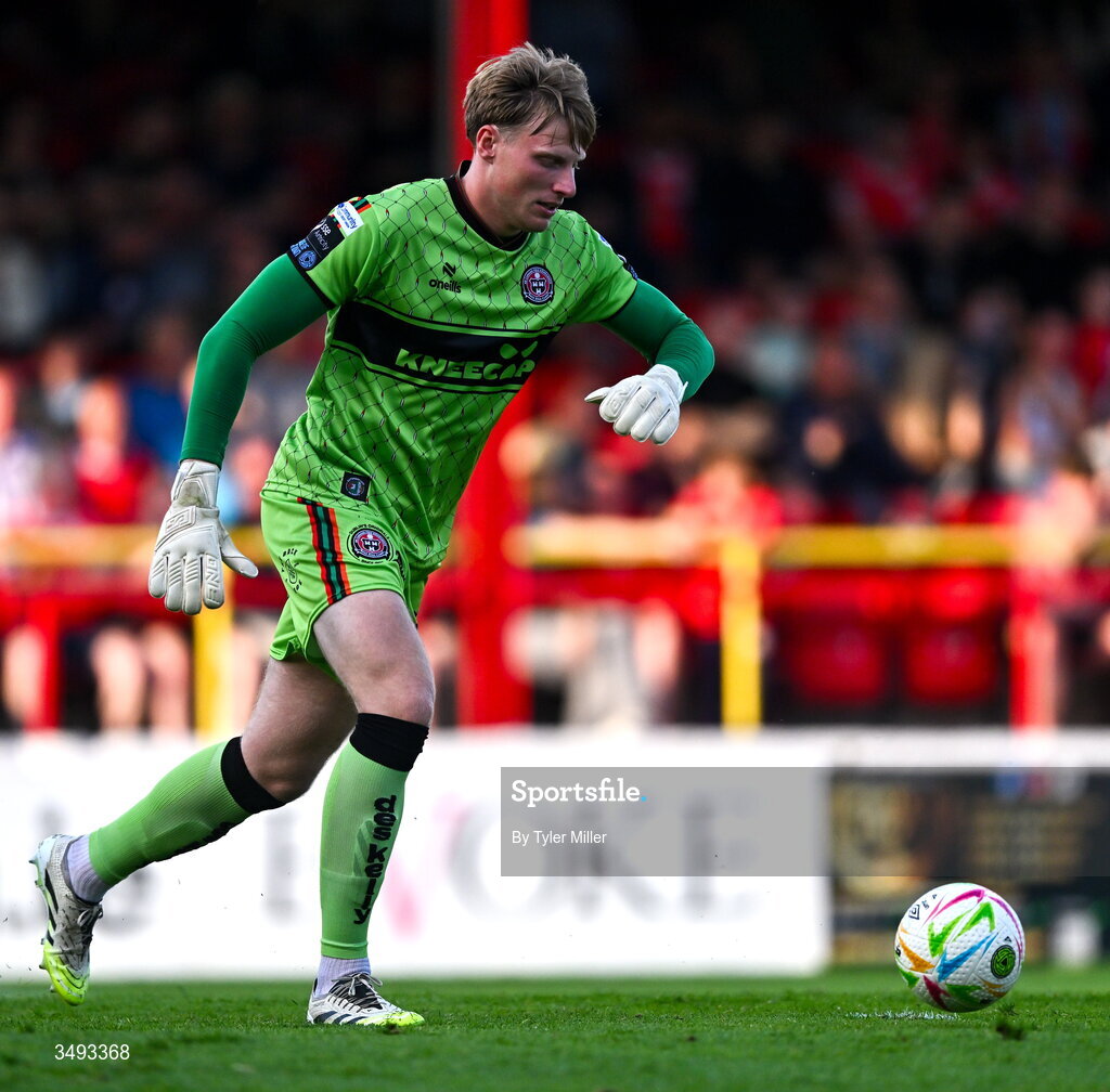 22 June 2026; Bohemians goalkeeper Paul Walters during the SSE Airtricity Men’s Premier Division match between Shelbourne and Bohemians at Tolka Park in Dublin. Photo by Tyler Miller/Sportsfile