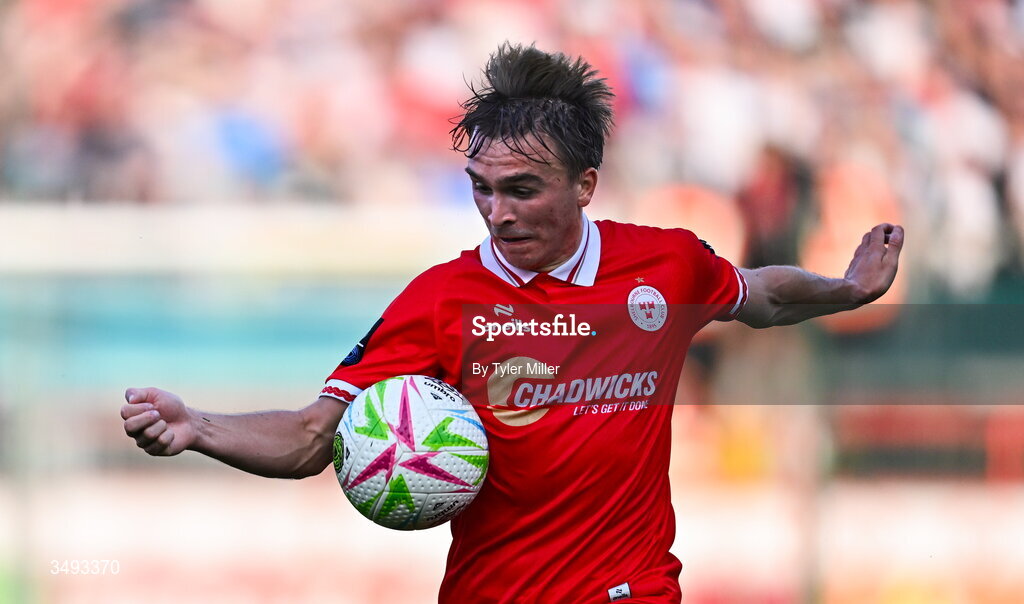 22 June 2026; James Norris of Shelbourne during the SSE Airtricity Men’s Premier Division match between Shelbourne and Bohemians at Tolka Park in Dublin. Photo by Tyler Miller/Sportsfile