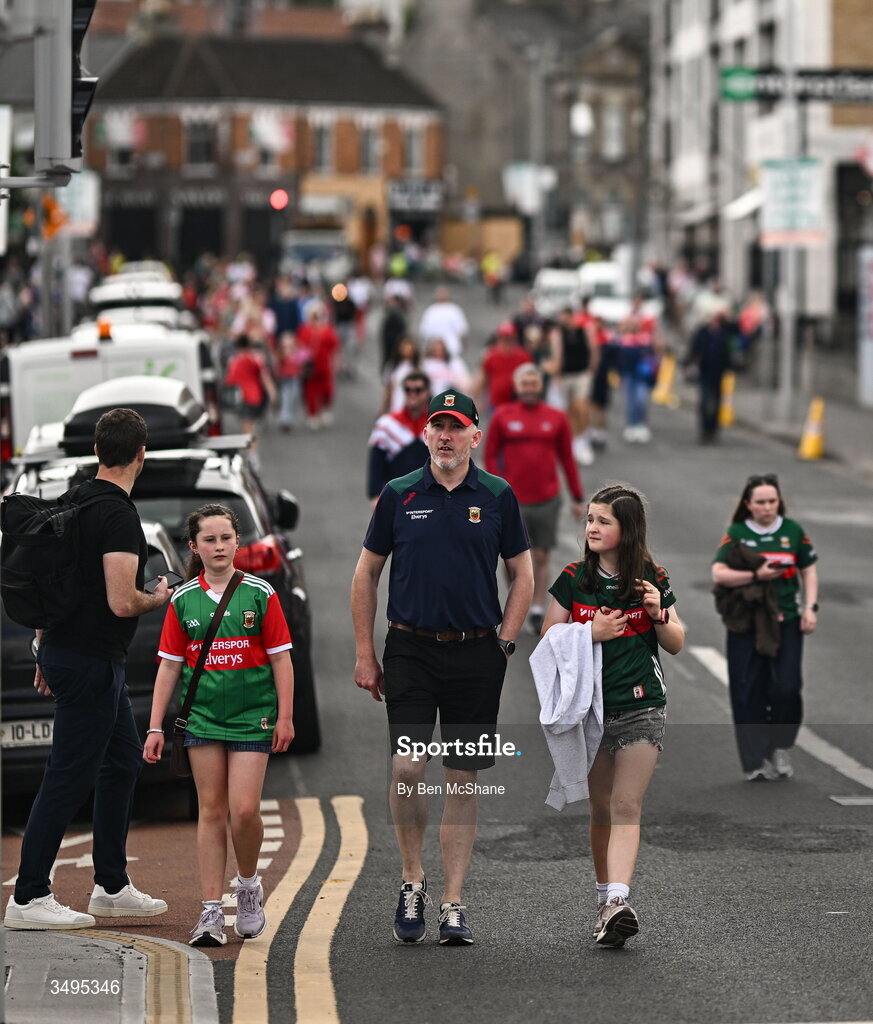 27 June 2026; Mayo supporters arrive before the GAA Football All-Ireland Senior Championship quarter-final match between Cork and Mayo at Croke Park in Dublin. Photo by Ben McShane/Sportsfile