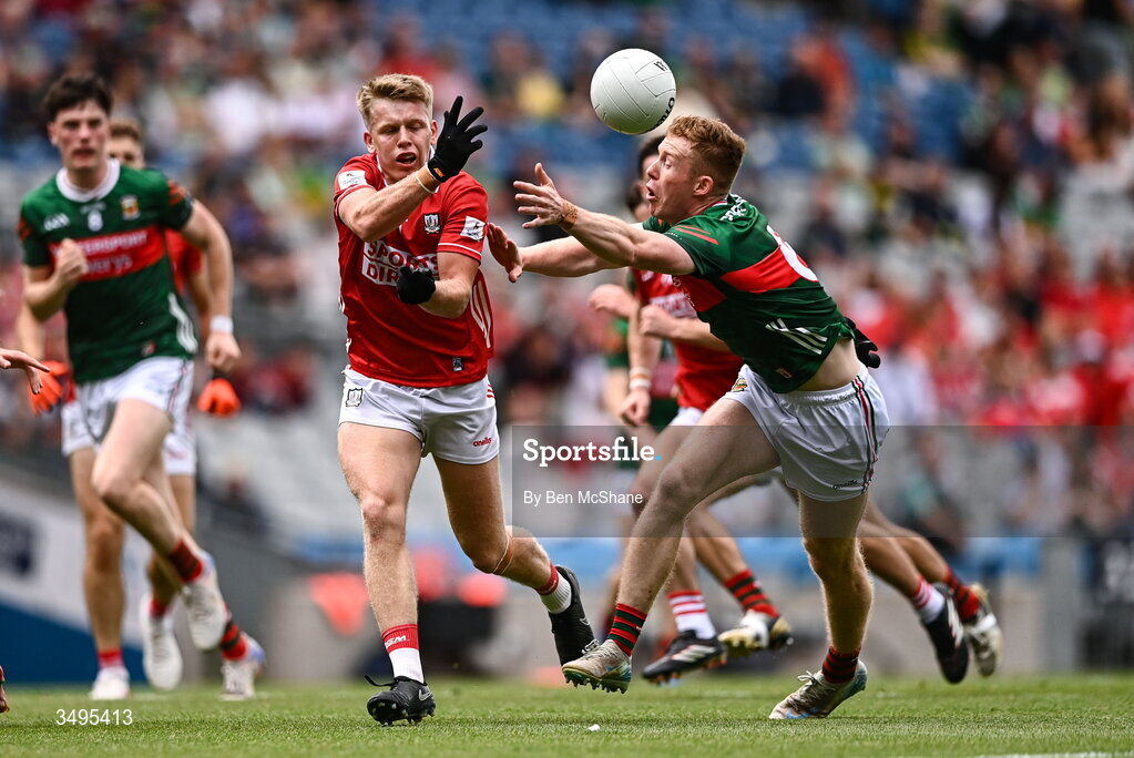 27 June 2026; Dara Sheedy of Cork in action against David McBrien of Mayo during the GAA Football All-Ireland Senior Championship quarter-final match between Cork and Mayo at Croke Park in Dublin. Photo by Ben McShane/Sportsfile