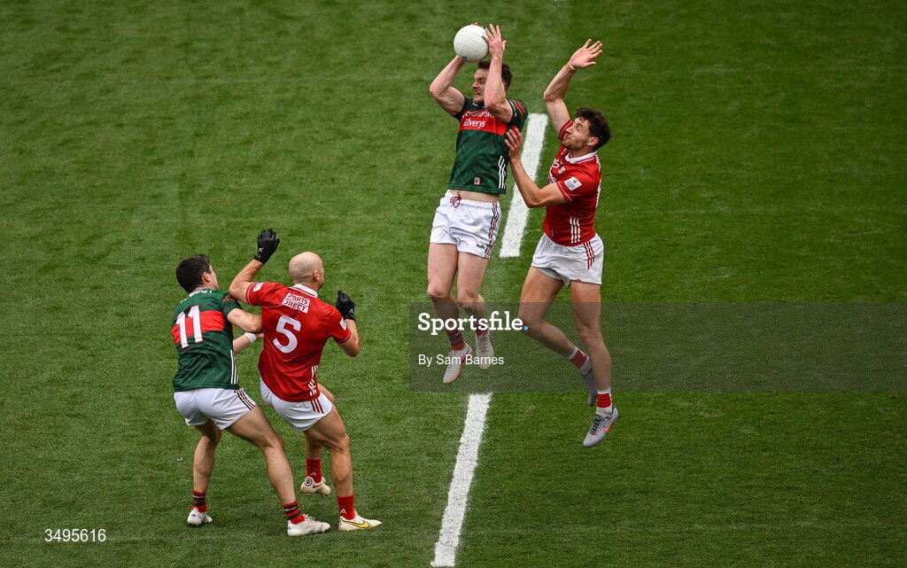 27 June 2026; Matthew Ruane of Mayo in action against Paul Walsh of Cork during the GAA Football All-Ireland Senior Championship quarter-final match between Cork and Mayo at Croke Park in Dublin. Photo by Sam Barnes/Sportsfile