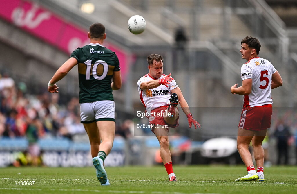 27 June 2026; Kieran McGeary of Tyrone kicks a two-point score during the GAA Football All-Ireland Senior Championship quarter-final match between Kerry and Tyrone at Croke Park in Dublin. Photo by Ben McShane/Sportsfile