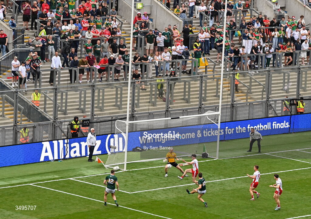 27 June 2026; David Clifford of Kerry scores his side's first goal during the GAA Football All-Ireland Senior Championship quarter-final match between Kerry and Tyrone at Croke Park in Dublin. Photo by Sam Barnes/Sportsfile