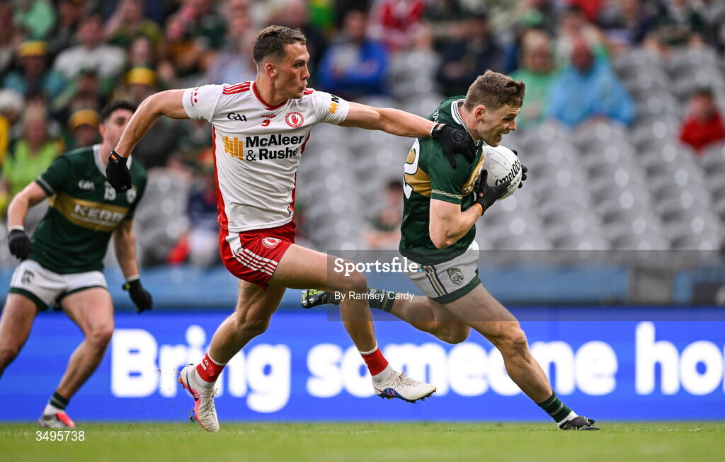 27 June 2026; Gavin White of Kerry in action against Conn Kilpatrick of Tyrone during the GAA Football All-Ireland Senior Championship quarter-final match between Kerry and Tyrone at Croke Park in Dublin. Photo by Ramsey Cardy/Sportsfile