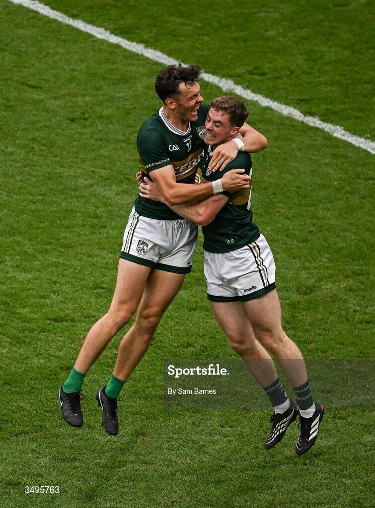 27 June 2026; Armin Heinrich of Kerry, right, celebrates with teammate David Clifford after scoring their side's second goal during the GAA Football All-Ireland Senior Championship quarter-final match between Kerry and Tyrone at Croke Park in Dublin. Photo by Sam Barnes/Sportsfile