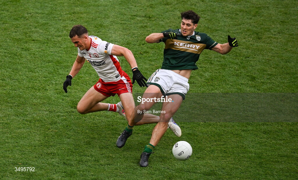 27 June 2026; Mike Breen of Kerry and Conn Kilpatrick of Tyrone collide during the GAA Football All-Ireland Senior Championship quarter-final match between Kerry and Tyrone at Croke Park in Dublin. Photo by Sam Barnes/Sportsfile