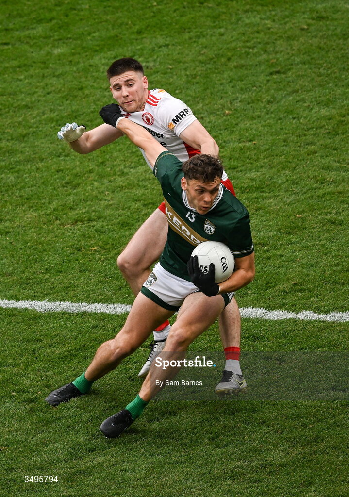 27 June 2026; David Clifford of Kerry in action against Niall Devlin of Tyrone during the GAA Football All-Ireland Senior Championship quarter-final match between Kerry and Tyrone at Croke Park in Dublin. Photo by Sam Barnes/Sportsfile