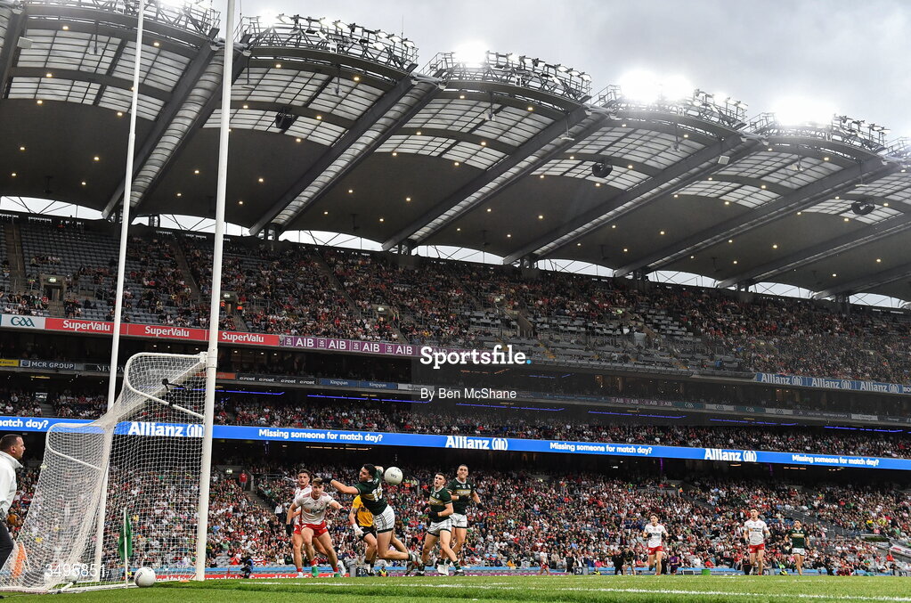 27 June 2026; Dylan Geaney of Kerry misses a chance at goal during the GAA Football All-Ireland Senior Championship quarter-final match between Kerry and Tyrone at Croke Park in Dublin. Photo by Ben McShane/Sportsfile