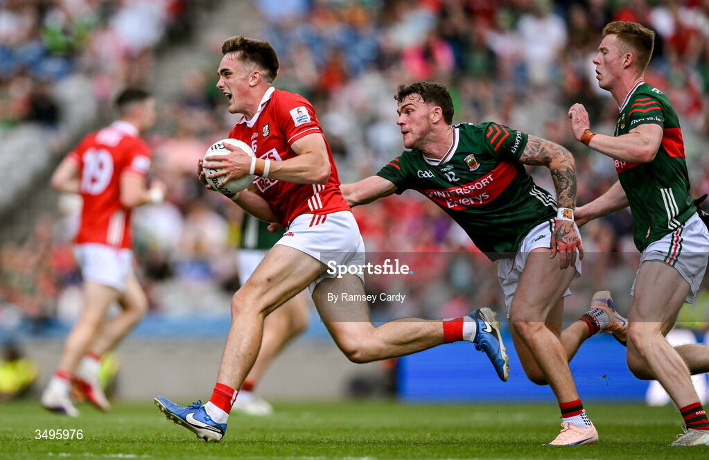 27 June 2026; Tommy Walsh of Cork in action against Jordan Flynn of Mayo during the GAA Football All-Ireland Senior Championship quarter-final match between Cork and Mayo at Croke Park in Dublin. Photo by Ramsey Cardy/Sportsfile