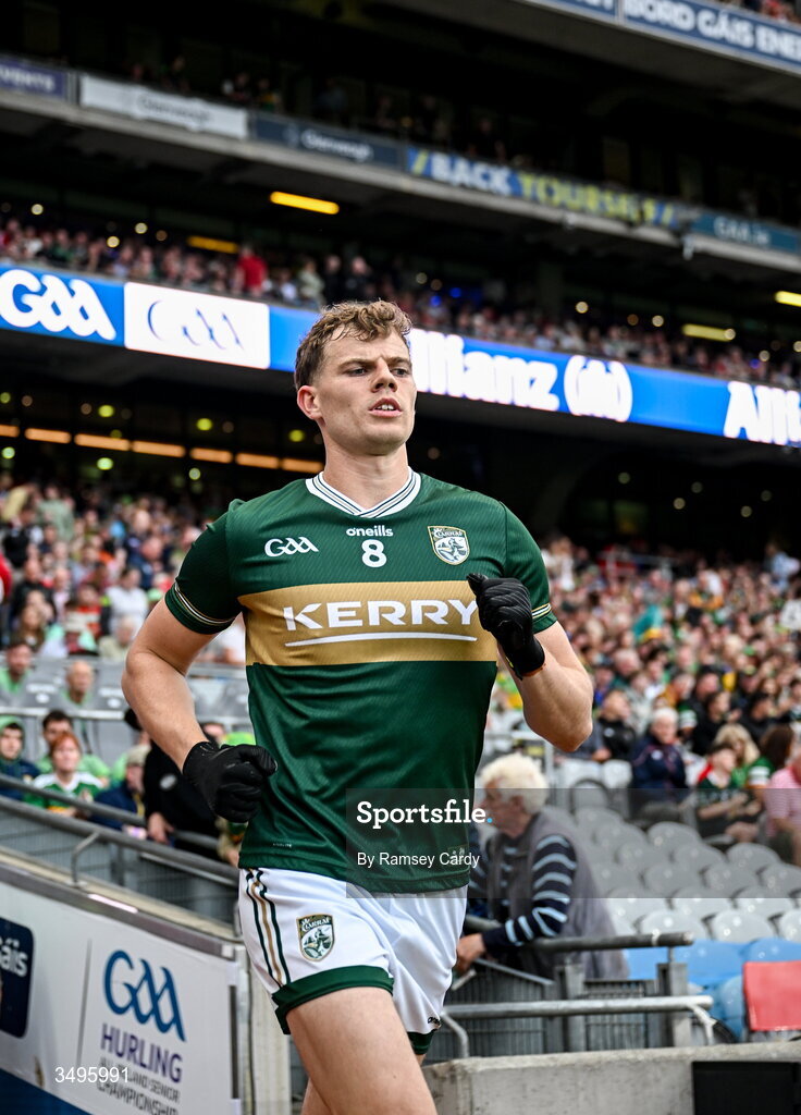 27 June 2026; Mark O'Shea of Kerry runs out for the second half of the GAA Football All-Ireland Senior Championship quarter-final match between Kerry and Tyrone at Croke Park in Dublin. Photo by Ramsey Cardy/Sportsfile