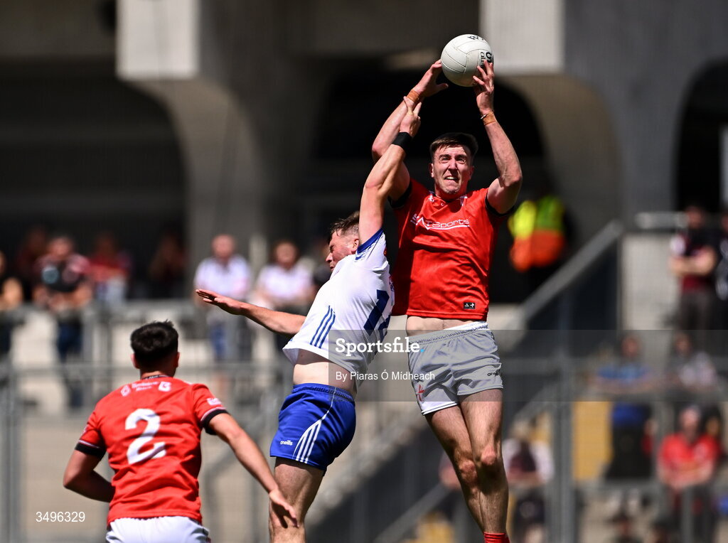 28 June 2026; Dara McDonnell of Louth in action against Andrew Woods of Monaghan during the GAA Football All-Ireland Senior Championship quarter-final match between Louth and Monaghan at Croke Park in Dublin. Photo by Piaras Ó Mídheach/Sportsfile
