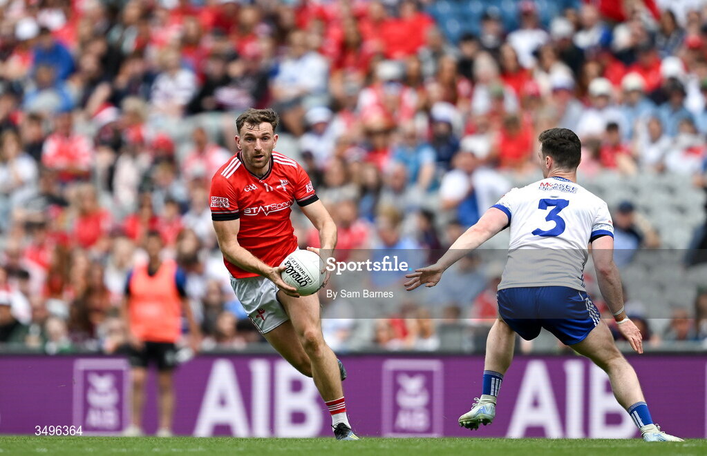 28 June 2026; Sam Mulroy of Louth in action against Killian Lavelle of Monaghan during the GAA Football All-Ireland Senior Championship quarter-final match between Louth and Monaghan at Croke Park in Dublin. Photo by Sam Barnes/Sportsfile