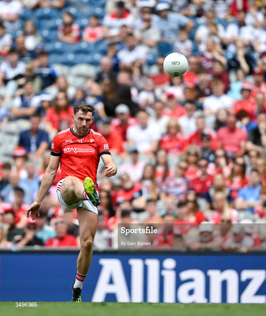 28 June 2026; Sam Mulroy of Louth kicks a free during the GAA Football All-Ireland Senior Championship quarter-final match between Louth and Monaghan at Croke Park in Dublin. Photo by Sam Barnes/Sportsfile