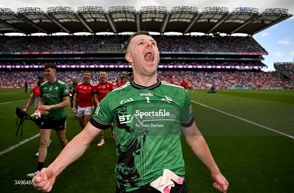 28 June 2026; Louth goalkeeper Niall McDonnell celebrates after his side's victory in the GAA Football All-Ireland Senior Championship quarter-final match between Louth and Monaghan at Croke Park in Dublin. Photo by Sam Barnes/Sportsfile