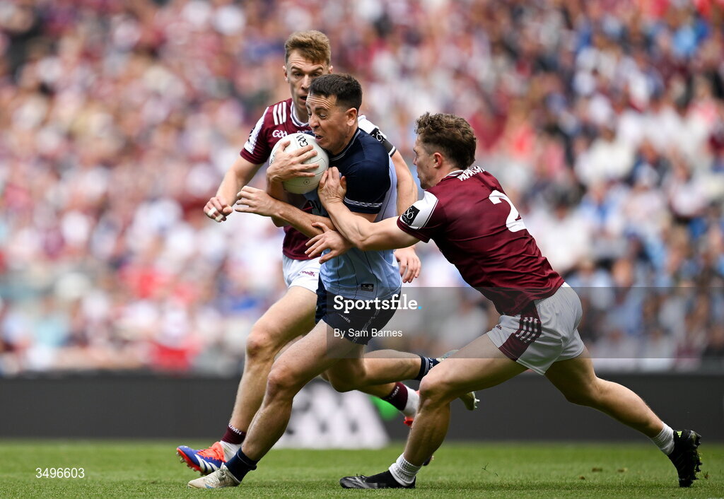 28 June 2026; Cormac Costello of Dublin in action against Dylan McHugh, left, and Jack Glynn of Galway during the GAA Football All-Ireland Senior Championship quarter-final match between Dublin and Galway at Croke Park in Dublin. Photo by Sam Barnes/Sportsfile