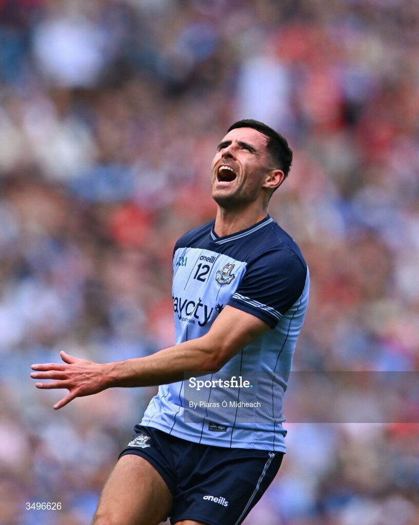 28 June 2026; Niall Scully of Dublin reacts after a missed chance during the GAA Football All-Ireland Senior Championship quarter-final match between Dublin and Galway at Croke Park in Dublin. Photo by Piaras Ó Mídheach/Sportsfile