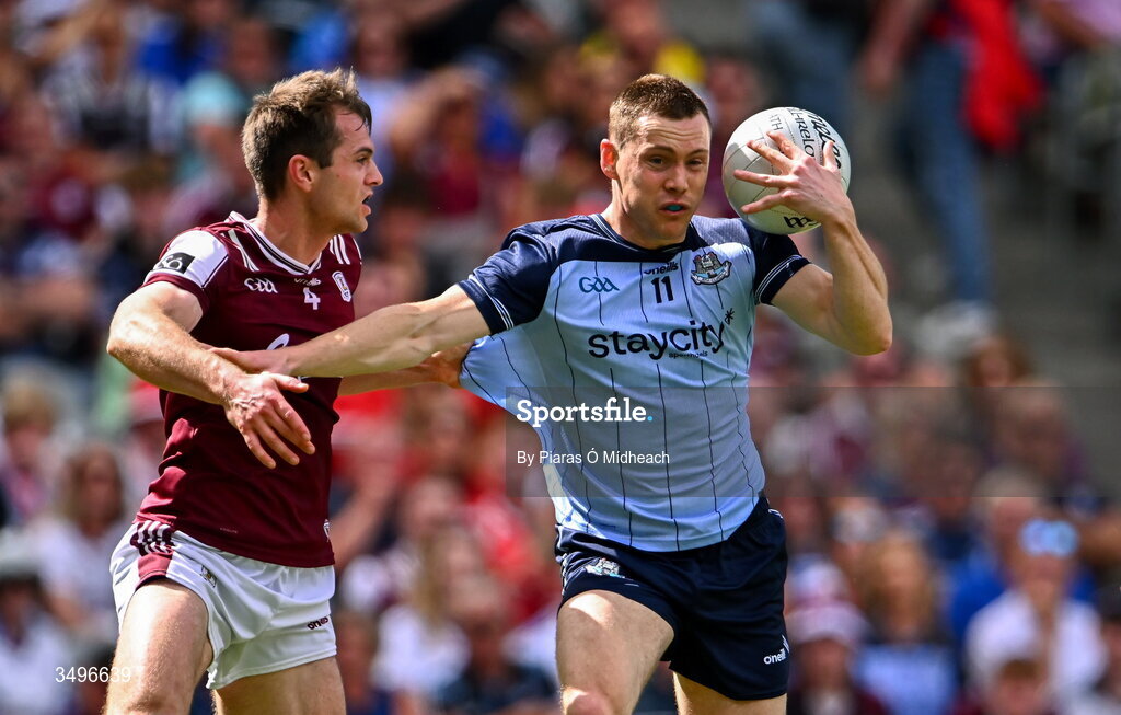28 June 2026; Con O'Callaghan of Dublin in action against Liam Silke of Galway during the GAA Football All-Ireland Senior Championship quarter-final match between Dublin and Galway at Croke Park in Dublin. Photo by Piaras Ó Mídheach/Sportsfile