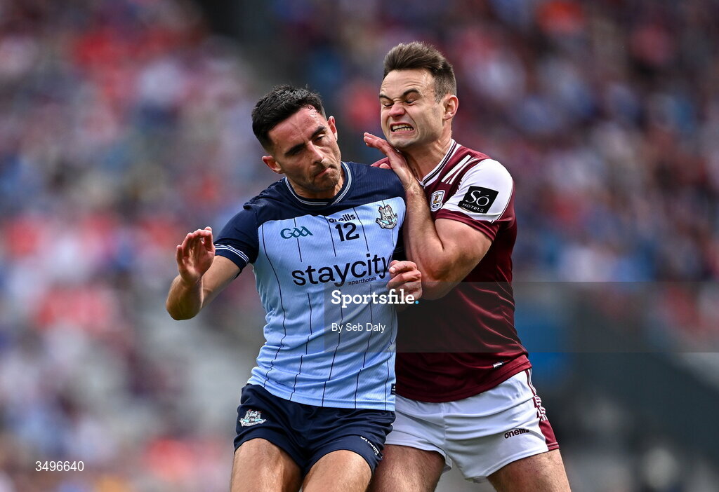 28 June 2026; Niall Scully of Dublin collides with Cillian McDaid of Galway during the GAA Football All-Ireland Senior Championship quarter-final match between Dublin and Galway at Croke Park in Dublin. Photo by Seb Daly/Sportsfile